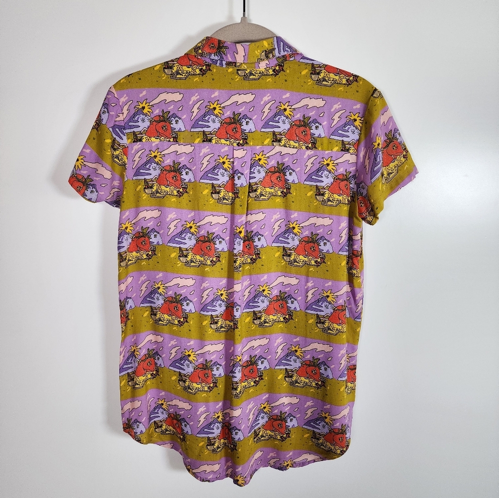 Nooworks Joyce Jammin Strawberry Short Sleeve Button Up XS - Picture 3 of 7